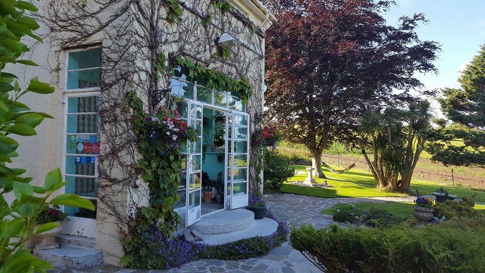 Bed and Breakfast Wychwood House à Penally Extérieur photo